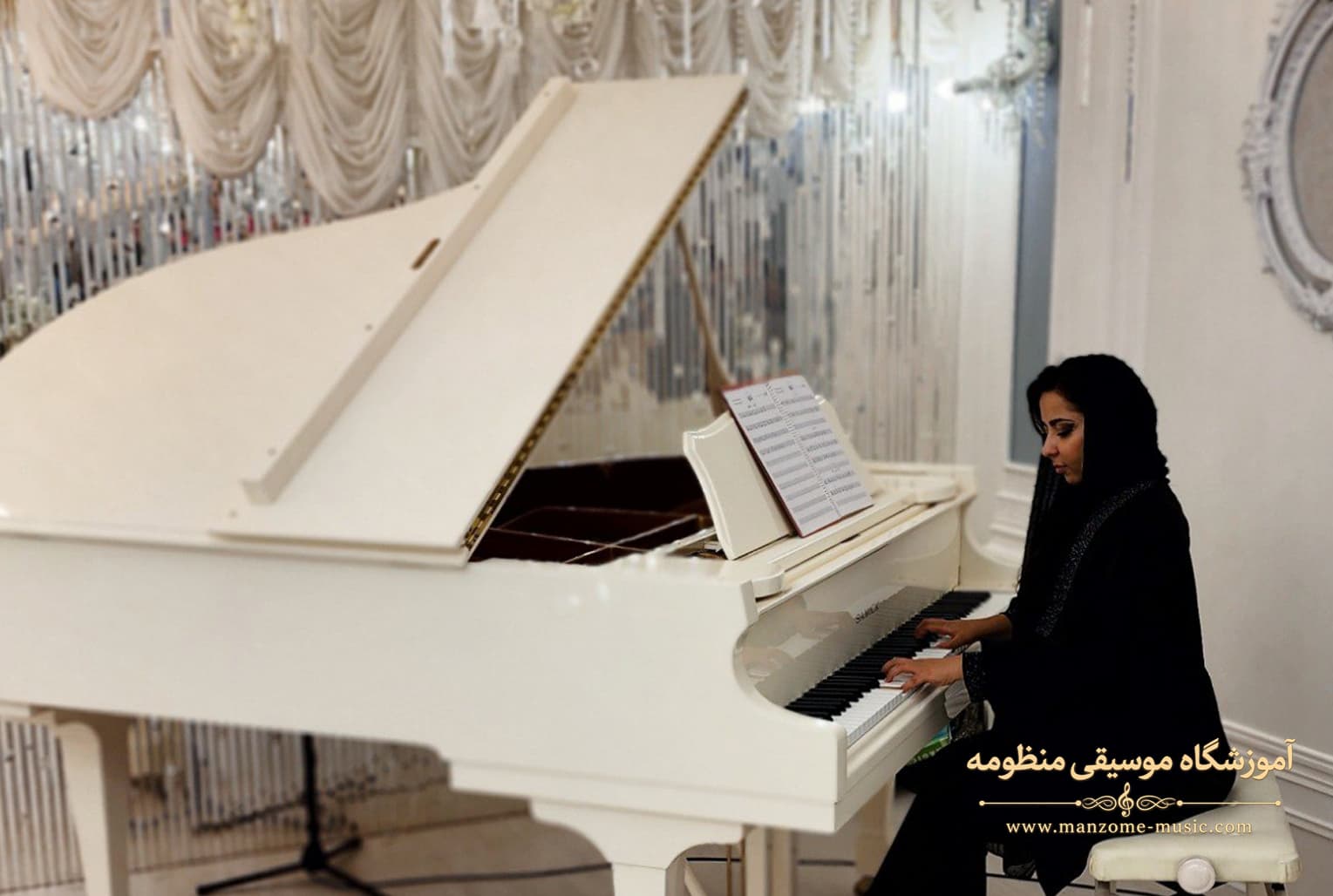 مدرس پیانو آموزشگاه موسیقی منظومه
